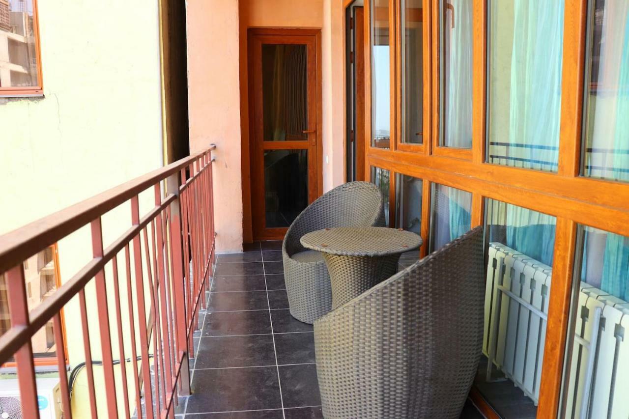 La Petite Maison يريفان المظهر الخارجي الصورة